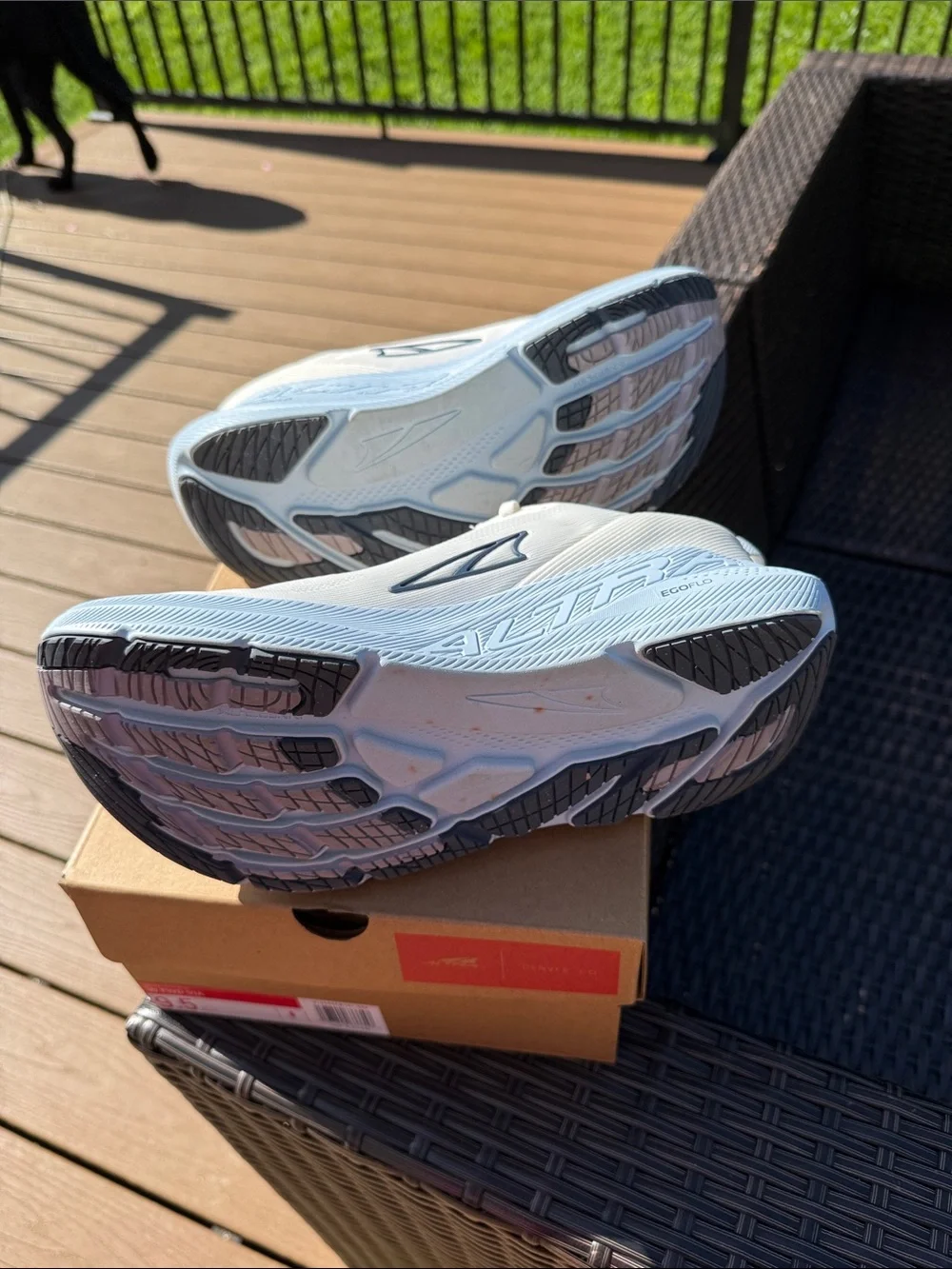 Altra FWD VIA Women's Size 9.5 Running Shoes Sneakers New